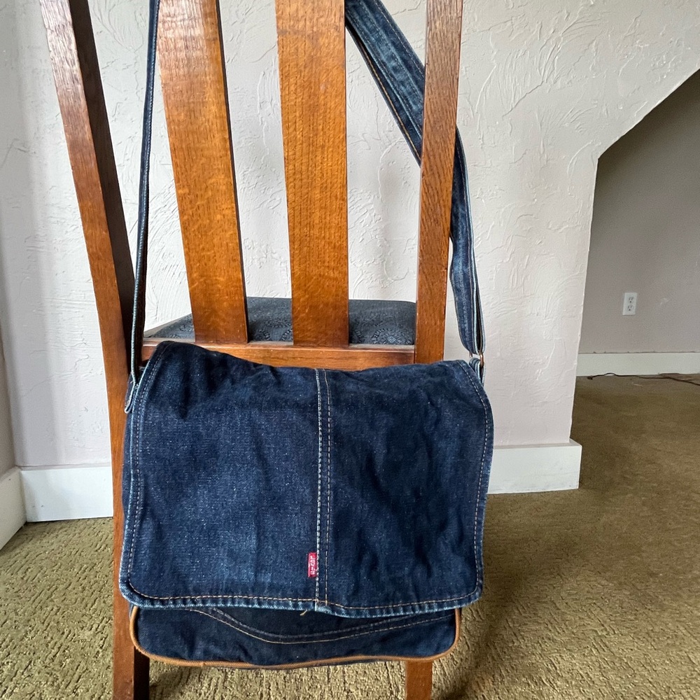 Levi’s Denim cross body Shoulder Bag/satchel